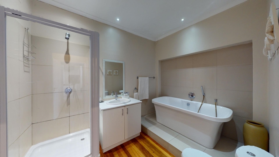 10 Bedroom Property for Sale in Summerstrand Eastern Cape